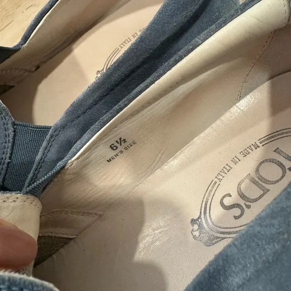 Tod’s Slip-On Shoes in Suede Good Condition
