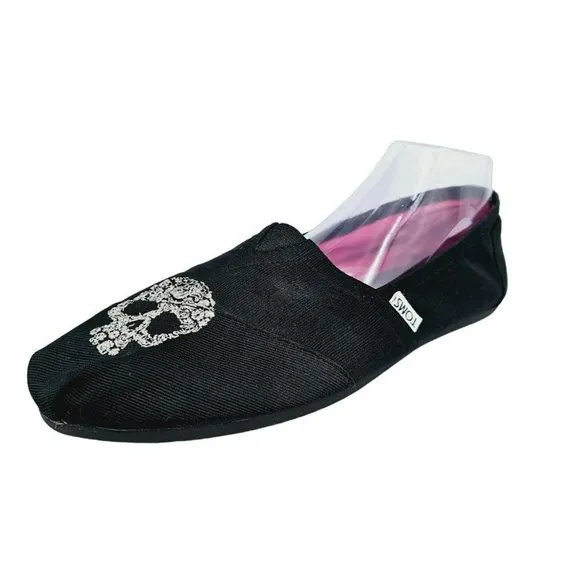 Toms Beaumont Exclusive Flat Shoes 12 Black Fabric Embroidered Silver Skull Rare