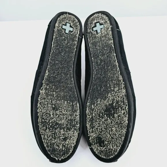 Toms Beaumont Exclusive Flat Shoes 12 Black Fabric Embroidered Silver Skull Rare
