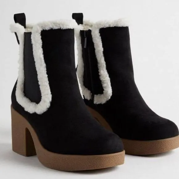 Torrid Shearling Trim Platform Bootie Size 8 Wide Width Shoes Black