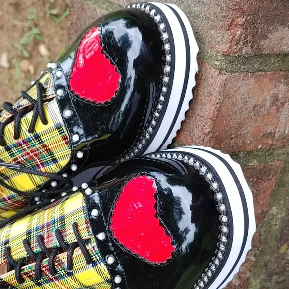 Torrid/Betsey Johnson Yellow Plaid Oxford Shoes Size 7.5WW (2904)