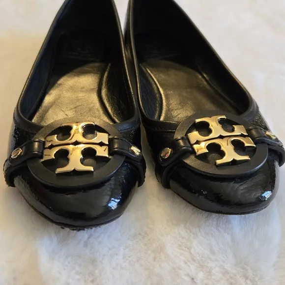 Tory Burch Ballet Flat Textured Patent Black Leather Shoes Gold Logo Size 8.5M