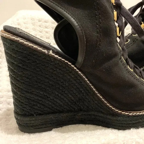 TORY BURCH Black and gold Canvas Espadrille Wedge Heel Platform Lace Up Size 7B