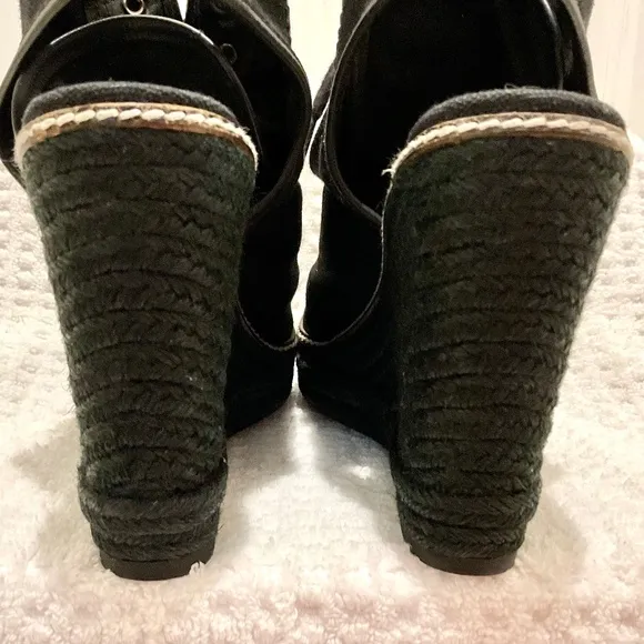 TORY BURCH Black and gold Canvas Espadrille Wedge Heel Platform Lace Up Size 7B