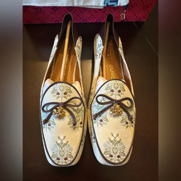 TORY BURCH Charm Loafer In Bouquet Jacquard/ Plum Convertible Size 7.5