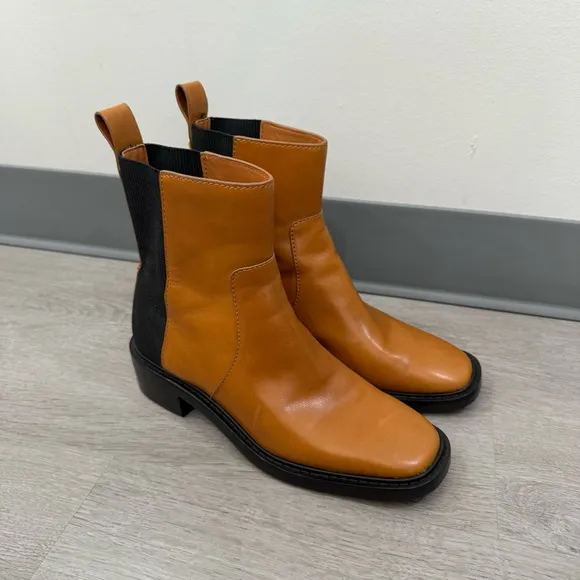 Tory Burch Chelsea Boots Bonnie Brown in Light Brown Leather