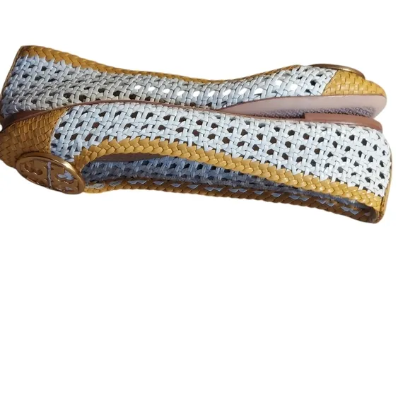 Tory Burch Chelsea Woven Leather Yellow White Medallion Flat Shoes