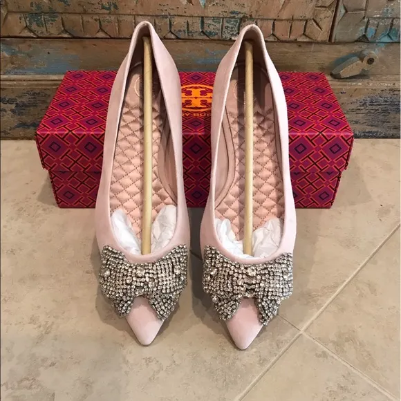 Tory Burch Esme Flat Pink Seashell Suede Crystal Bejeweled Shoes Size 7 NIB