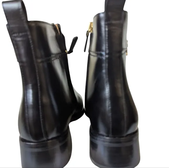 Tory Burch Everly Flat Black Logo Leather Ankle Boots..Size ...8