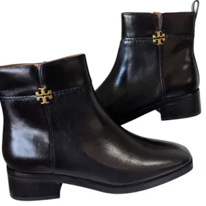 Tory Burch Everly Flat Black Logo Leather Ankle Boots..Size ...8