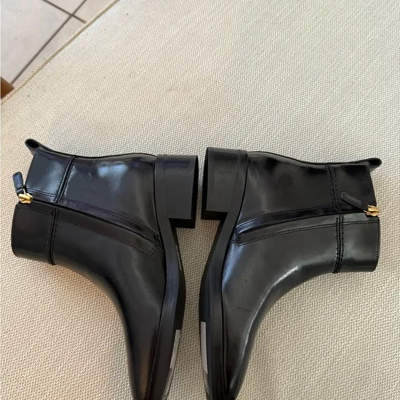 TORY BURCH EVERLY FLAT BOOTS ETRUSCO CALF LEATHER IN PERFECT BLACK SIZE 5