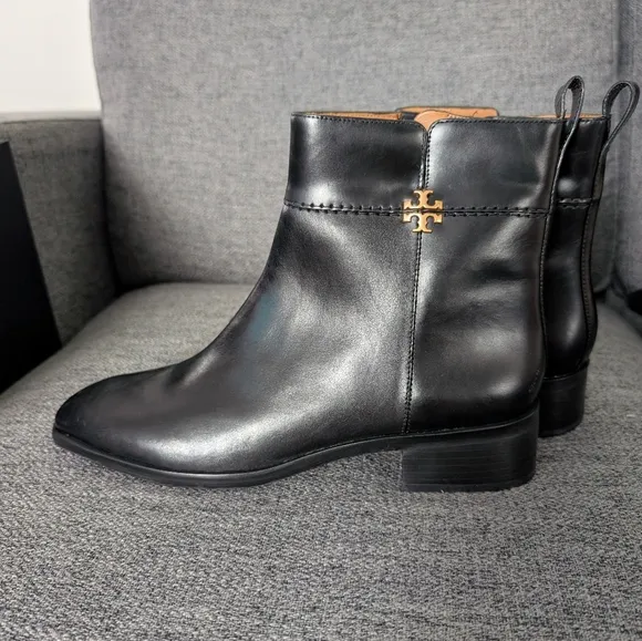 TORY BURCH EVERLY FLAT BOOTS ETRUSCO CALF LEATHER IN PERFECT BLACK