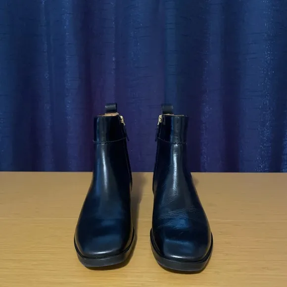 Tory Burch Everly Flat Boots