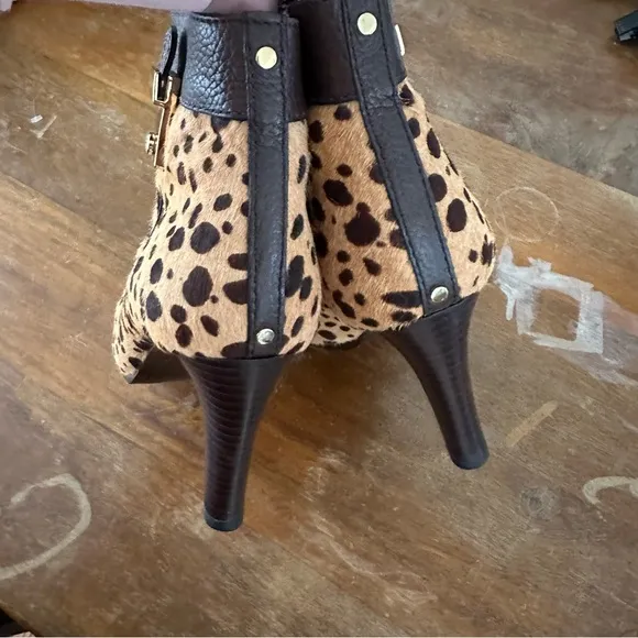 Tory‎ Burch Priscilla Calf Hair Leopard Print Ankle Boots Ladies size 9.5