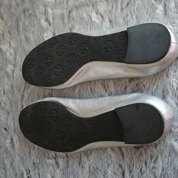 Tory Burch Silver Slip On Shoes, Women's Size 8 or 9, Great Condition