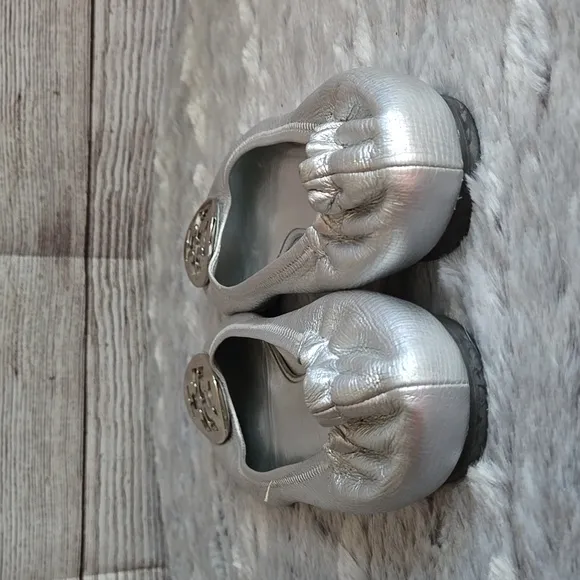 Tory Burch Silver Slip On Shoes, Women's Size 8 or 9, Great Condition