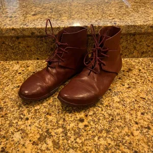 Trippen Brown Leather Vanguard Flat Ankle Boots 39 EU US 8 Made in Germany