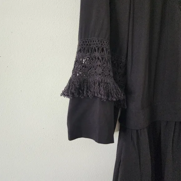 Tuckernuck Long Sleeve Back Eyelet Trim Shift Dress Size Medium