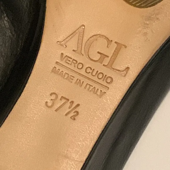 TWO PAIRS Attilio Giusti Leombruni Leather Tan / Black Crisscross Slides, Sz 7.5