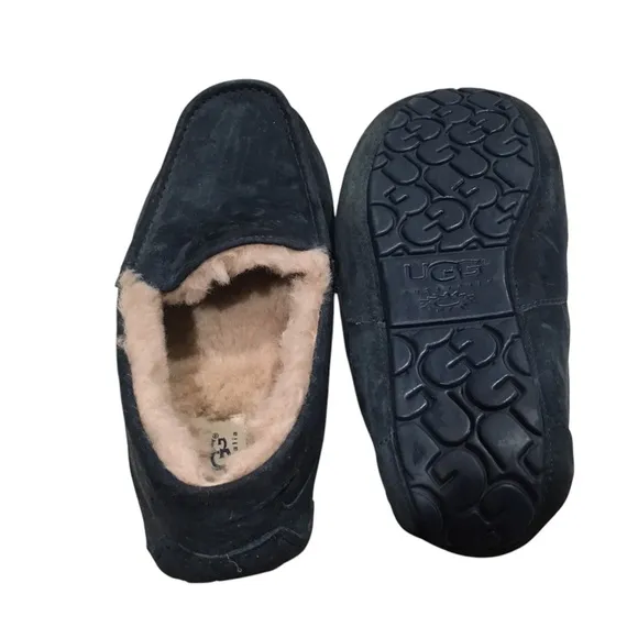 UGG Ascot Navy Suede Sheepskin Slippers Moccasins Shoes 10