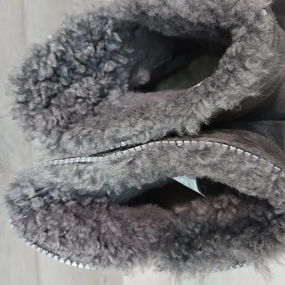 Ugg Australia Cozy Gray Suede Women's Boots Shoes Sz 5