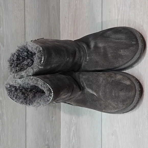 Ugg Australia Cozy Gray Suede Women's Boots Shoes Sz 5