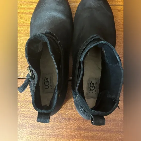 UGG AUSTRALIA KREWE MOTORCYCLE LEATHER ANKLE BOOTS Size 8