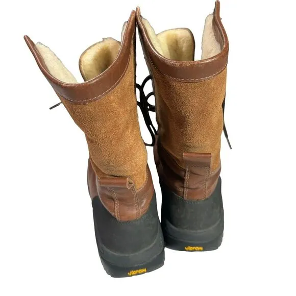 UGG‎ Australia S/N 5209 Women's 6 Brown Suede Sheepskin Lace Up Snow Boot