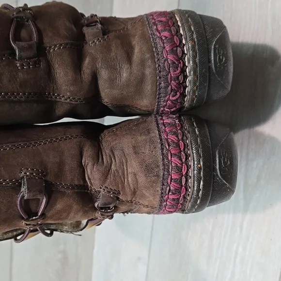 Ugg Australia Women 5156 Leather Brown Shearling-Lined Boots Shoes Sz 7