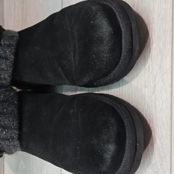 Ugg Australia Women's Black Suede Ankle Boots with Knit Cuff Shoes Sz 7