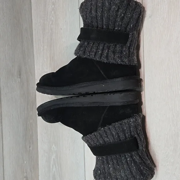 Ugg Australia Women's Black Suede Ankle Boots with Knit Cuff Shoes Sz 7