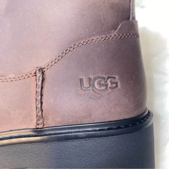 UGG Boots Everdeen lace size 10 woman New in box