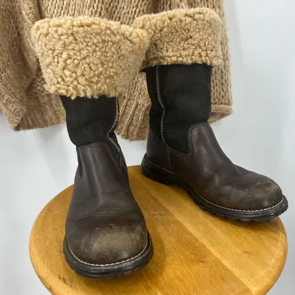 UGG Brooks Tall Leather Shearling Flat Boots 5490 Size 6 Women’s