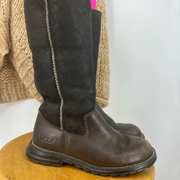 UGG Brooks Tall Leather Shearling Flat Boots 5490 Size 6 Women’s
