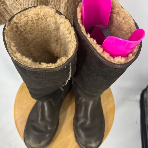 UGG Brooks Tall Leather Shearling Flat Boots 5490 Size 6 Women’s