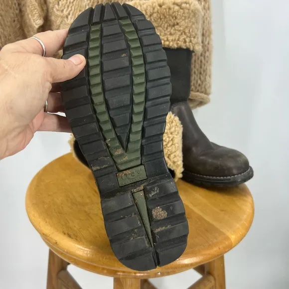 UGG Brooks Tall Leather Shearling Flat Boots 5490 Size 6 Women’s