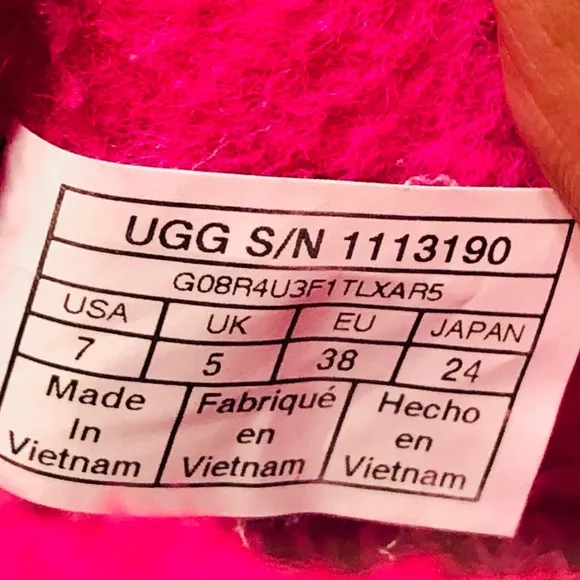 UGG Classic Mini Waterproof Clear Hot Pink Ankle Boots. Size 7
