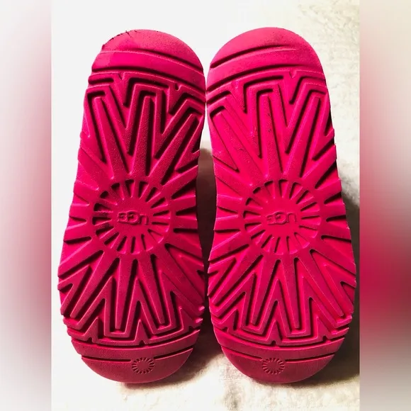 UGG Classic Mini Waterproof Clear Hot Pink Ankle Boots. Size 7