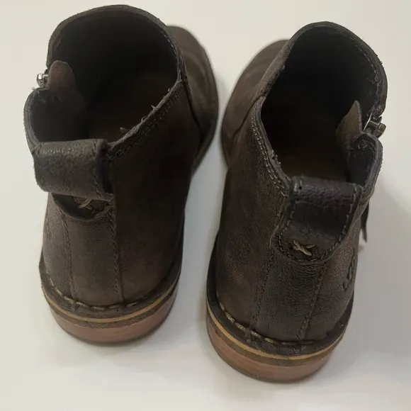 UGG Clementine side zip ankle boots brown leather booties sherpa insole 6