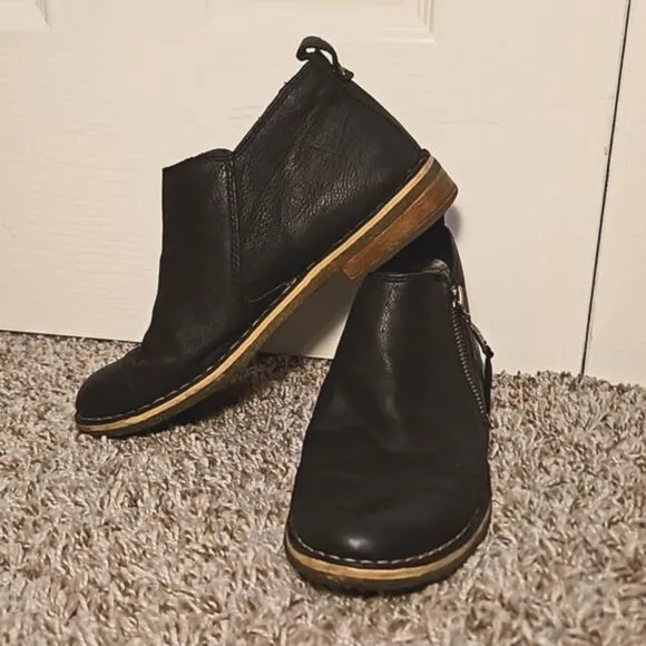 Ugg Clementine shearling ankle boots size 7