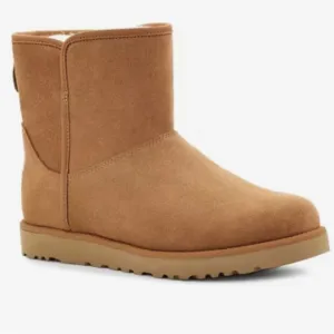 UGG Cory |I Genuine Shearling Lined Boots Sz9.5 in chestnut suedeBrand New