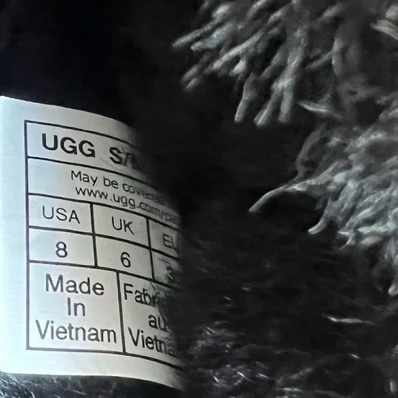Ugg Disquette Women's Slipper Size 8 Black with Original Box SKU#24318