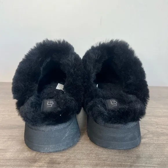Ugg Disquette Women's Slipper Size 8 Black with Original Box SKU#24318