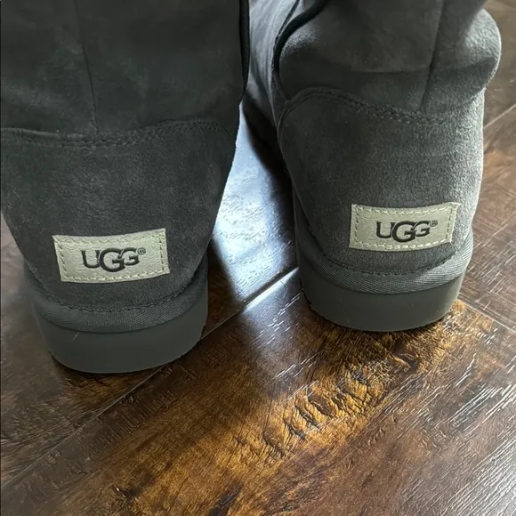 UGG Gray Winter Boots with Plush Lining and Bows
