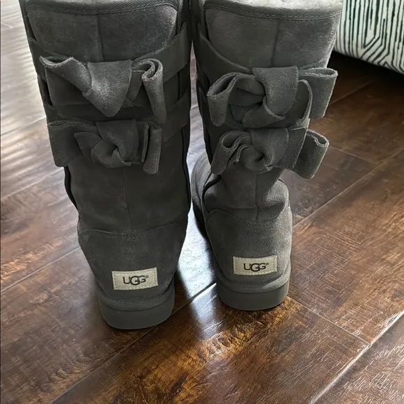 UGG Gray Winter Boots with Plush Lining and Bows
