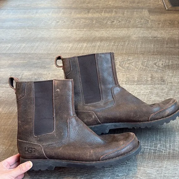 UGG Herrick Boots Men’s 11 Brown Rugged Leather S/N 3032 Ankle Boots