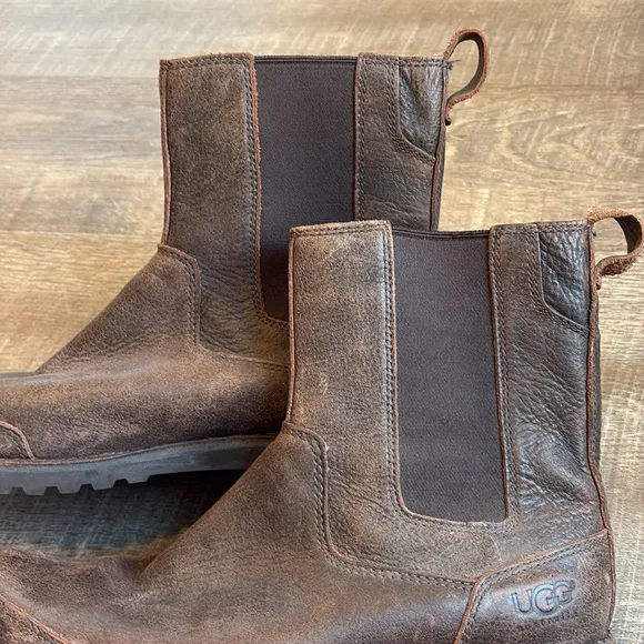 UGG Herrick Boots Men’s 11 Brown Rugged Leather S/N 3032 Ankle Boots