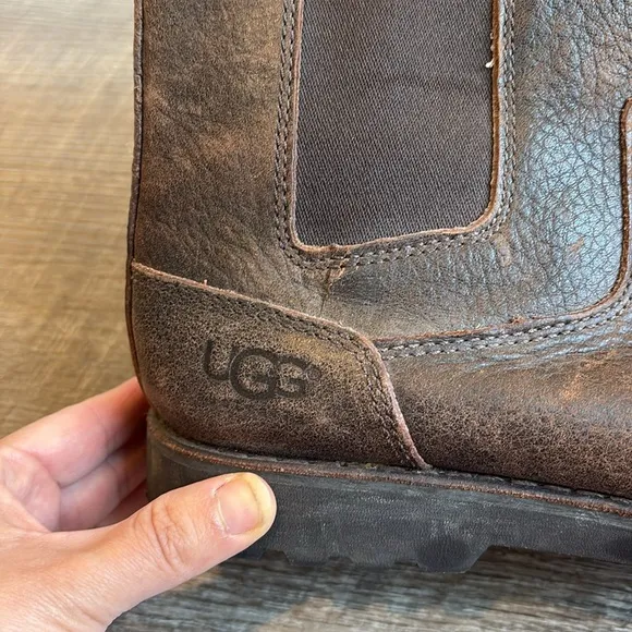 UGG Herrick Boots Men’s 11 Brown Rugged Leather S/N 3032 Ankle Boots