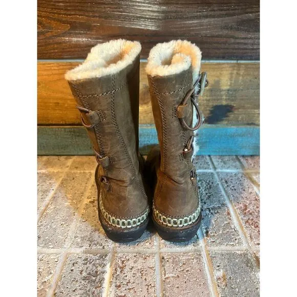 UGG Kona 5156 Boots Chestnut Suede Leather Shearling Sheepskin Lined Toggle 8