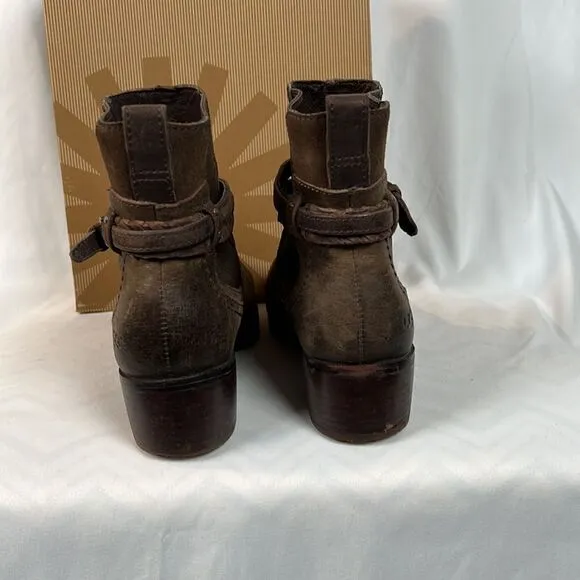 Ugg Krewe Chocolate Leather Boots Booties - 6.5